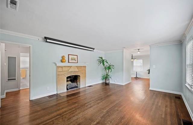 2654 Elsinore Street Gallery 3