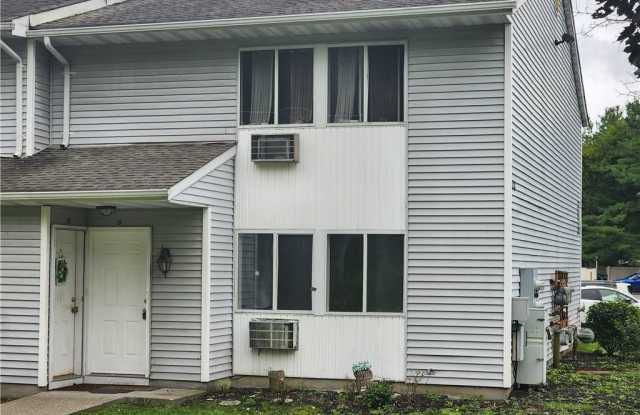 15 Ruth Court - 15 Ruth Court, Middletown, NY 10940