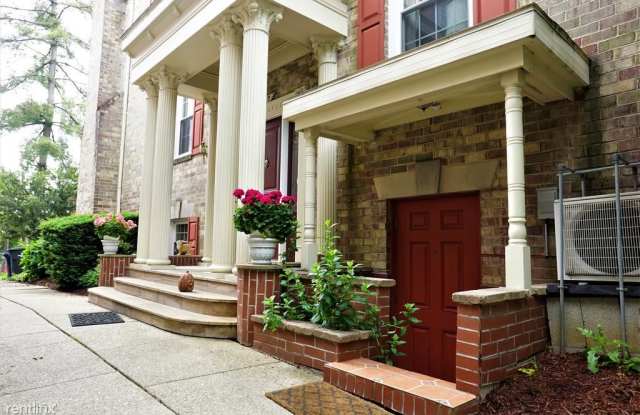 5727 Western Ave NW Unit B Gallery 2