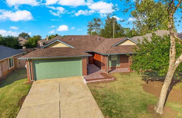 2001 Dena Dr Gallery 1