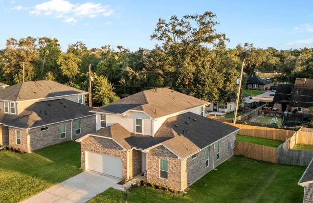 403 Magnolia Ln photos photos