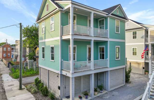 Elevated Charleston Charmer photos photos