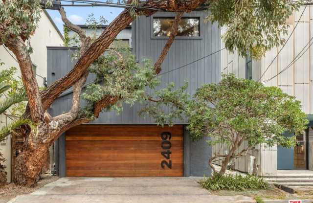 2409 Strongs Drive Gallery 1