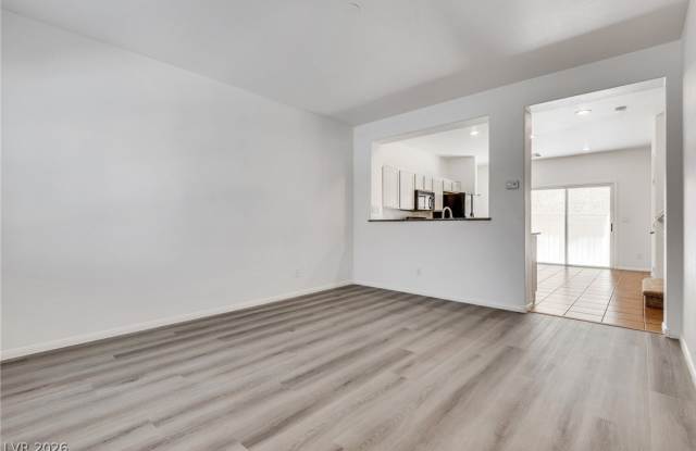 913 Blushing Rose Place Gallery 4