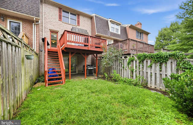 8006 BROKEN REED Court Gallery 3