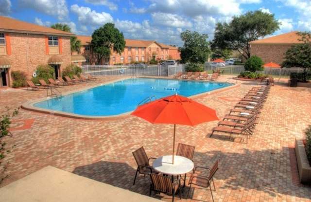 448 Banyon Tree Cir Apt 206 - 448 Banyon Tree Circle, Casselberry, FL 32751