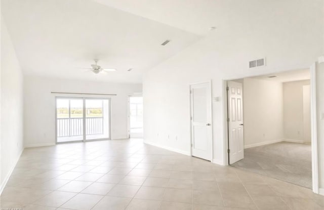 15940 Grassland Ln Gallery 2