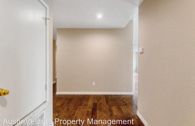 2616 Bluffstone Dr Gallery 2