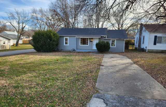 Spacious 3-Bedroom, 2-Bathroom Home AVAILABLE NOW!! photos photos