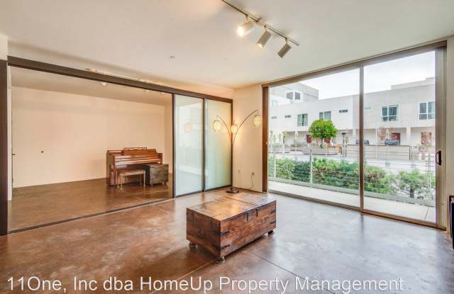 285 W. 6th Street # 313 - Center Street Lofts HOA Gallery 4