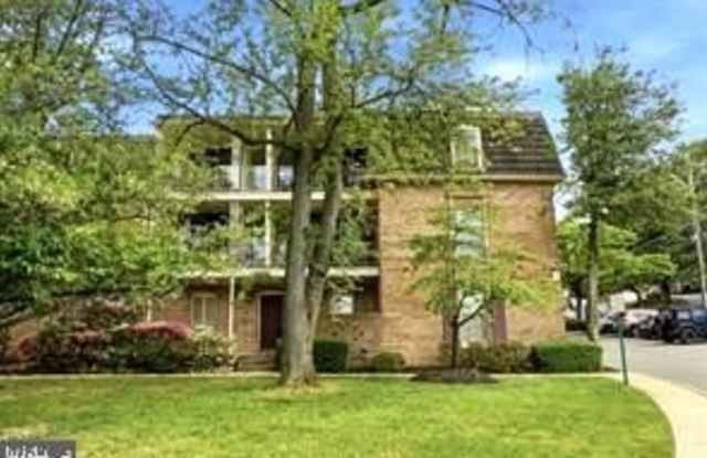 3101 PATRICK HENRY Drive Gallery 2
