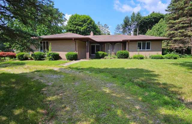 3 Bedroom Single Family Home in Troy photos photos
