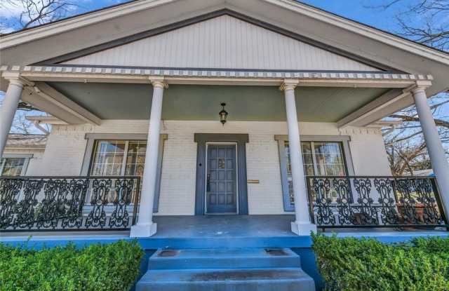 415 W Couts Street - 415 West Couts Street, Weatherford, TX 76086