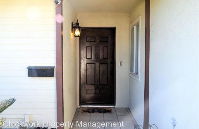 3244 E Millridge Dr Gallery 2