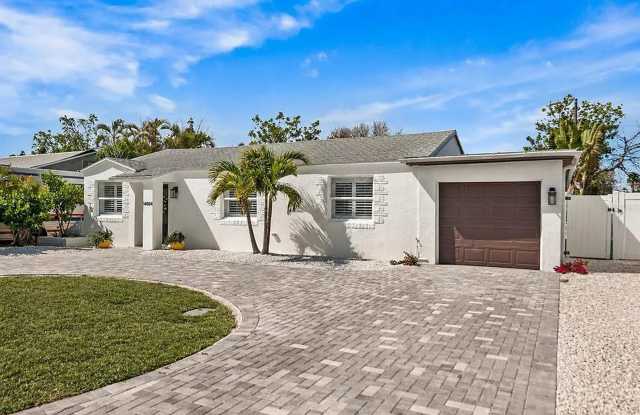 Coastal Luxury Living Just Minutes from Madeira Beach - 3bed | 2 bath photos photos