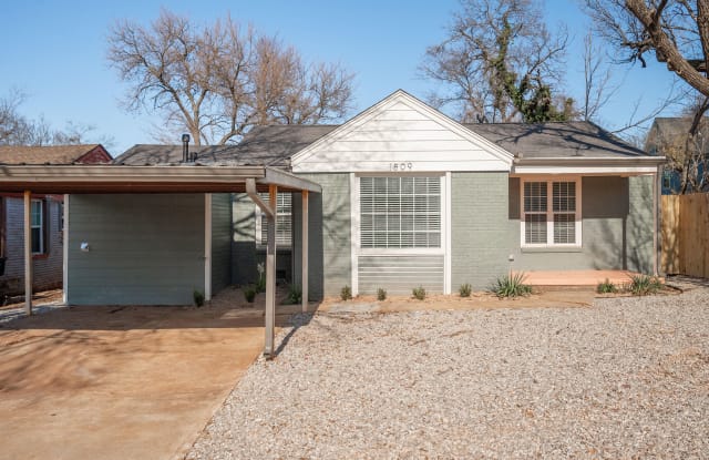 1809 Northwest 39th Street photos photos
