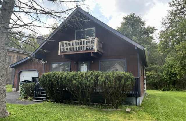 9054 Idlewild Drive Gallery 2
