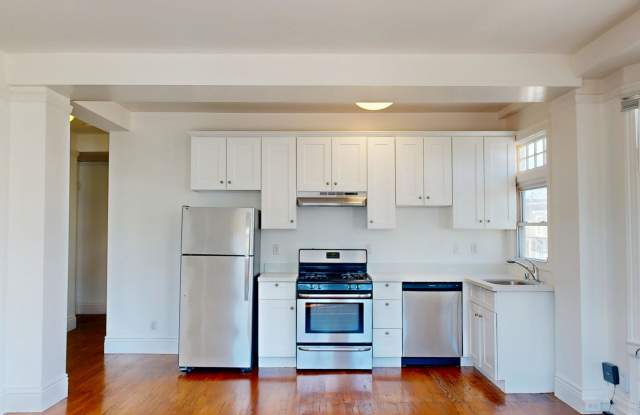 2363 Van Ness Gallery 3