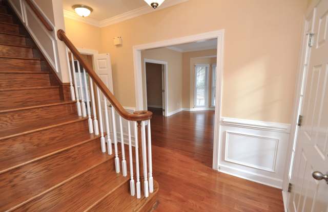 100 Preston Pines Dr Gallery 2