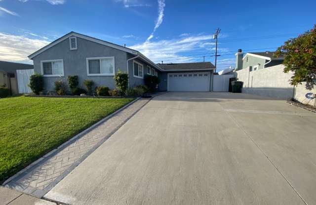 Updated 3 Bedroom Cypress House w/ 2 Car Garage and Central AC For Rent! - 5471 Myra Avenue, Cypress, CA 90630
