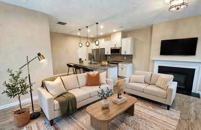 11052 Chalkbark Ln Gallery 3