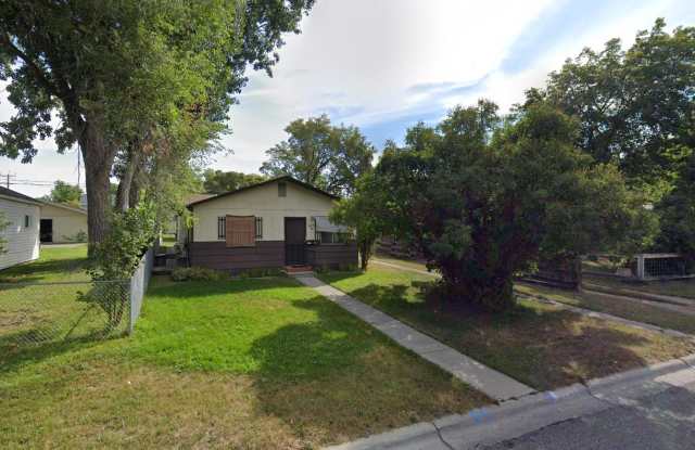 917 7th Ave W Apt B photos photos