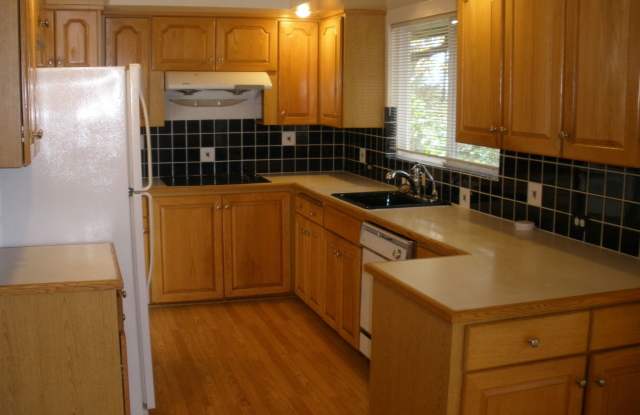 8809 25th PL NE Gallery 2