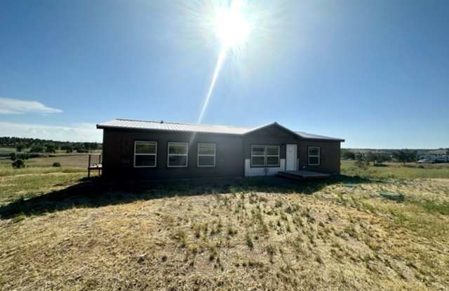 Stunning interior of this single level home on 2.5+ acres in Madras! - 760 Southeast Grizzly Road, Madras, OR 97741 Stunning interior of this single level home on 2.5+ acres in Madras! - 760 Southeast Grizzly Road, Madras, OR 97741