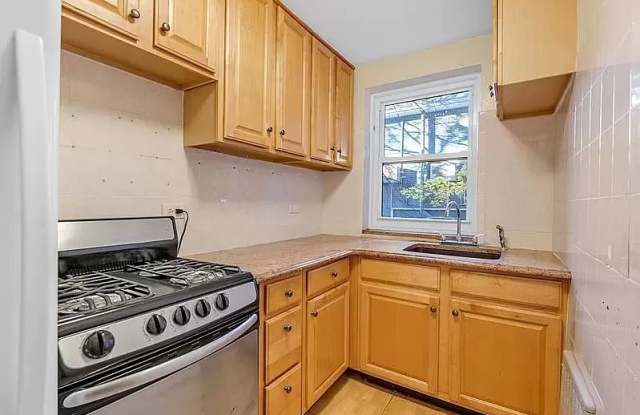 2705 Kings Hwy Apt 1D - 2705 Kings Highway, Brooklyn, NY 11210