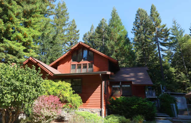Spacious Custom Home, Most Utilities Included! - 5279 Kneeland Road, Humboldt County, CA 95549