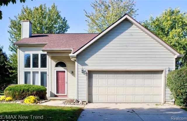1337 MIDDLEWOOD Drive photos photos