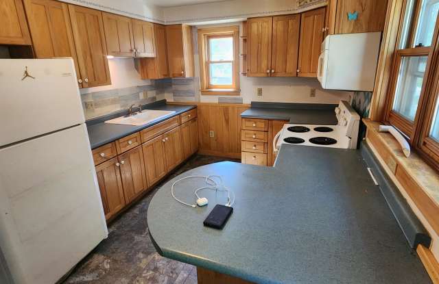 1434 Indiana Avenue - 1434 Indiana Avenue, Sheboygan, WI 53081