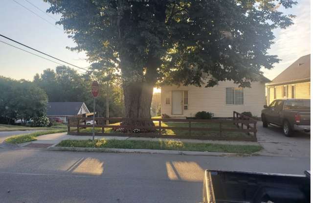 Charming and Spacious Home! Gallery 1