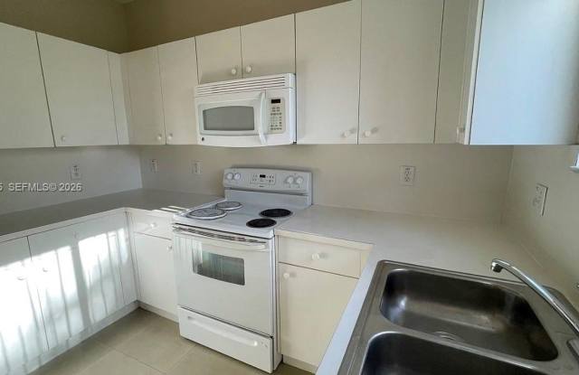 390 NE 35th Avenue 0, Homestead, FL 33033 - 390 Northeast 35th Avenue, Homestead, FL 33033