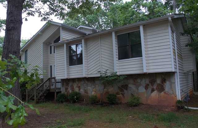 6802 Creekwood Drive Gallery 2