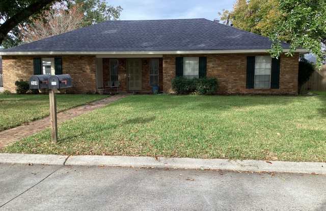 4-bedroom, 2-bathroom home! photos photos