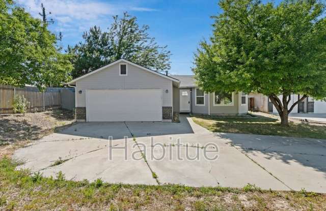 2041 East Oakridge Court - 2041 East Oakridge Court, Boise, ID 83716