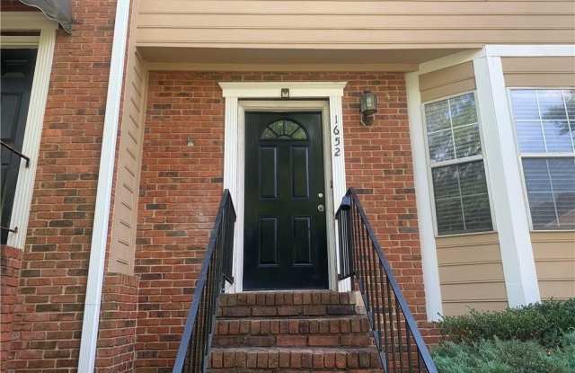 1652 Grist Mill Drive photos photos