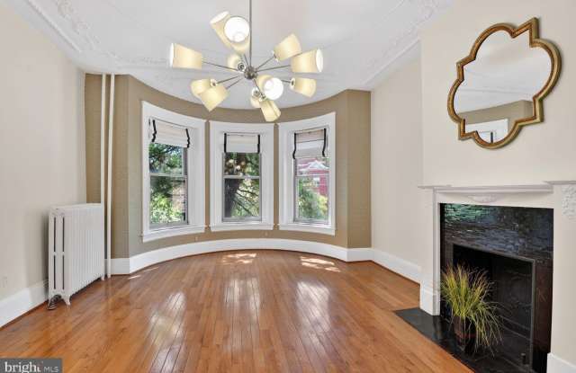 1115 MASSACHUSETTS Avenue NW Gallery 3
