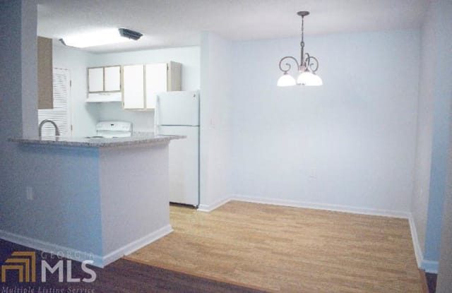 636 Granville Ct - 636 Granville Ct, Sandy Springs, GA 30328