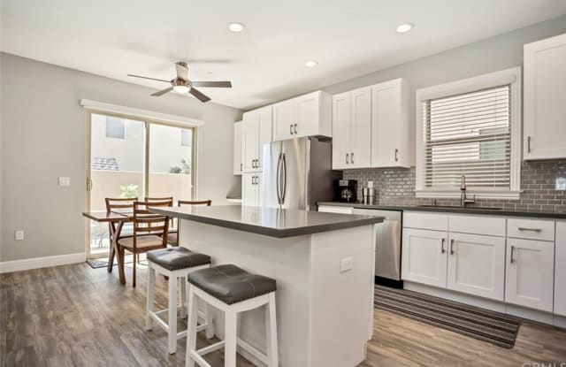6306 Rancho Parada Road - 6306 Rancho Parada Rd, Paramount, CA 90723