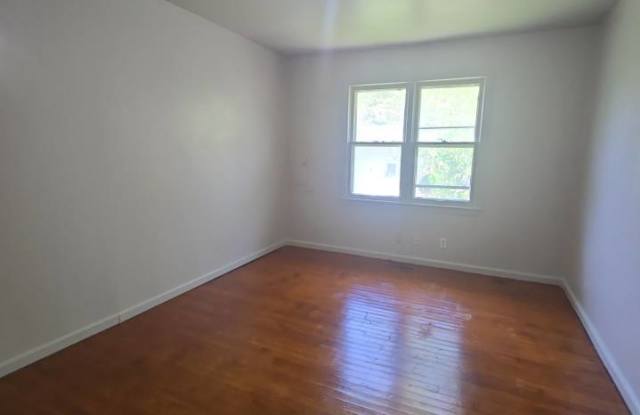 706 South State Fair Boulevard - 706 Gallery 3