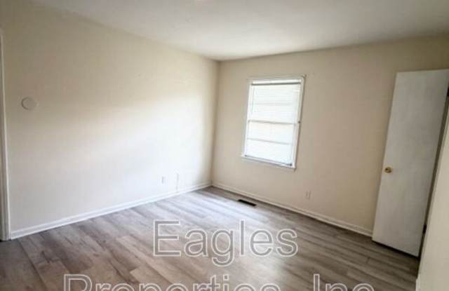 2803 Warrick Circle Gallery 3