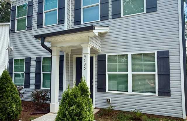 2/2.5 single family home near Lake Lanier photos photos