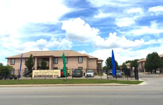 Palm Tree Apartments photos photos