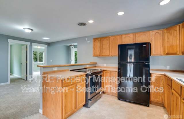 1909 Guy Wetzel St E photos photos