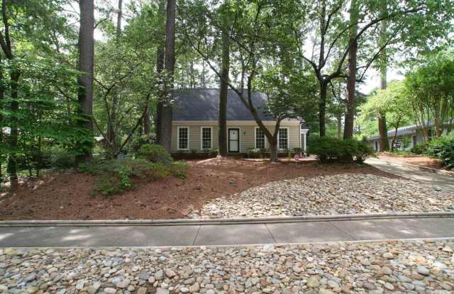 7821 Haymarket Lane Gallery 1