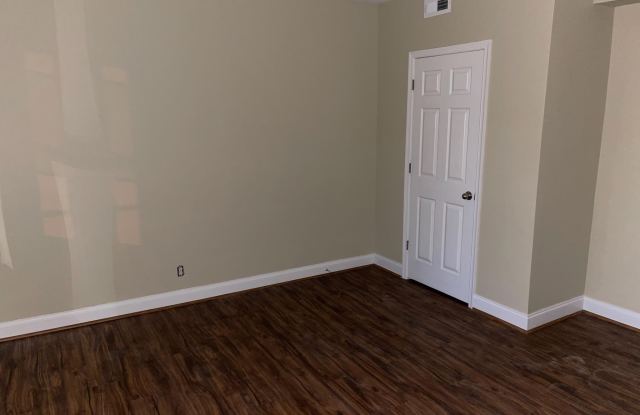 2210 NICHOLSON STREET SE photos photos