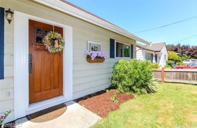 621 Van De Vanter Ave - 621 Van De Vanter Avenue, Kent, WA 98030