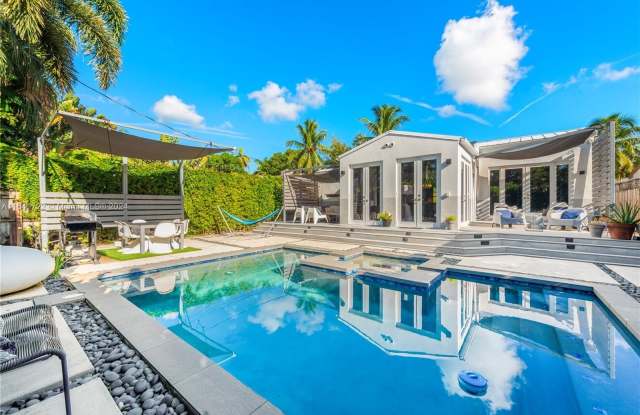 738 NE 72nd Ter - 738 Northeast 72nd Terrace, Miami, FL 33138